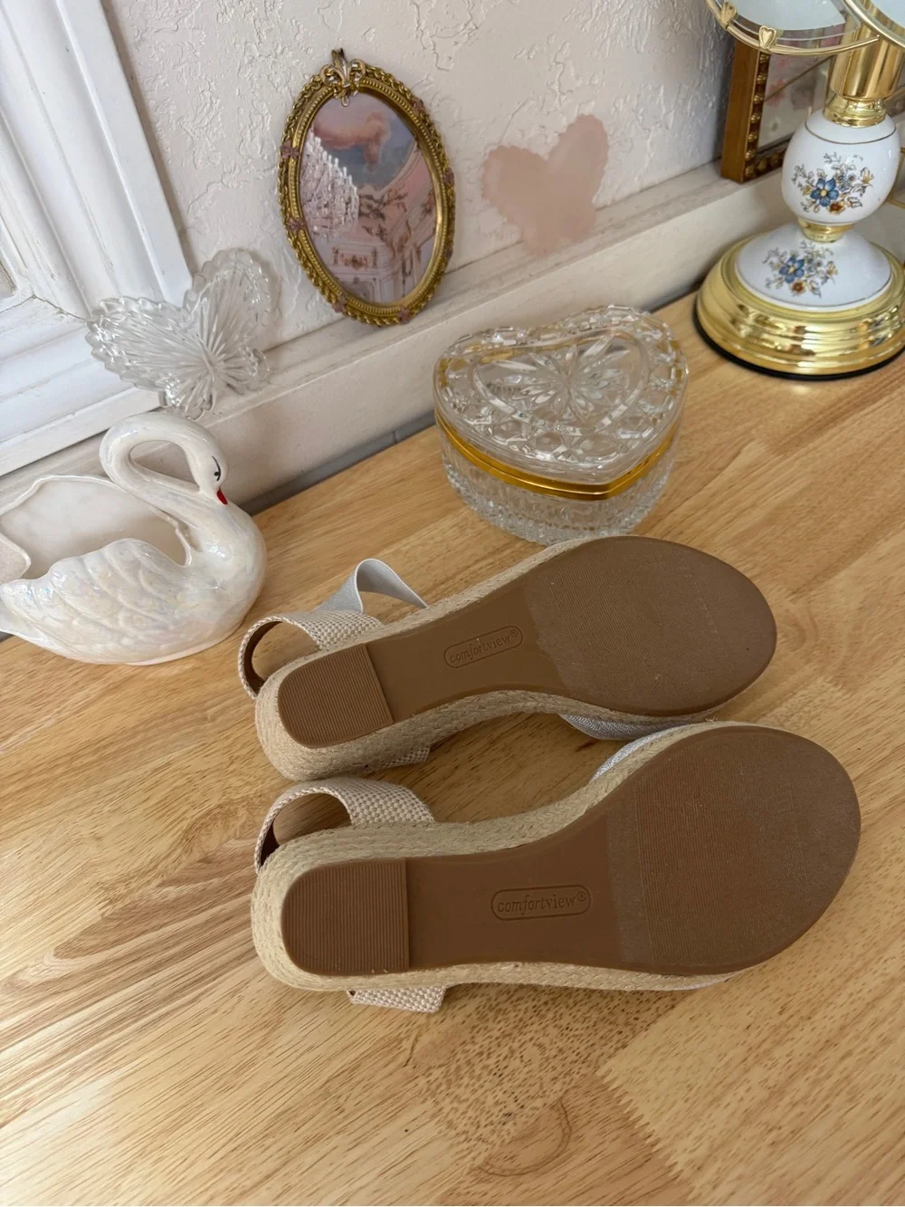 Comfortview shimmer espadrille wedge sandals size 9.5 stretchy comfort straps